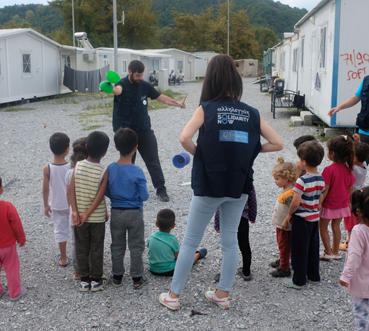 Humanitarian-Magic-In-Refugee-Camps